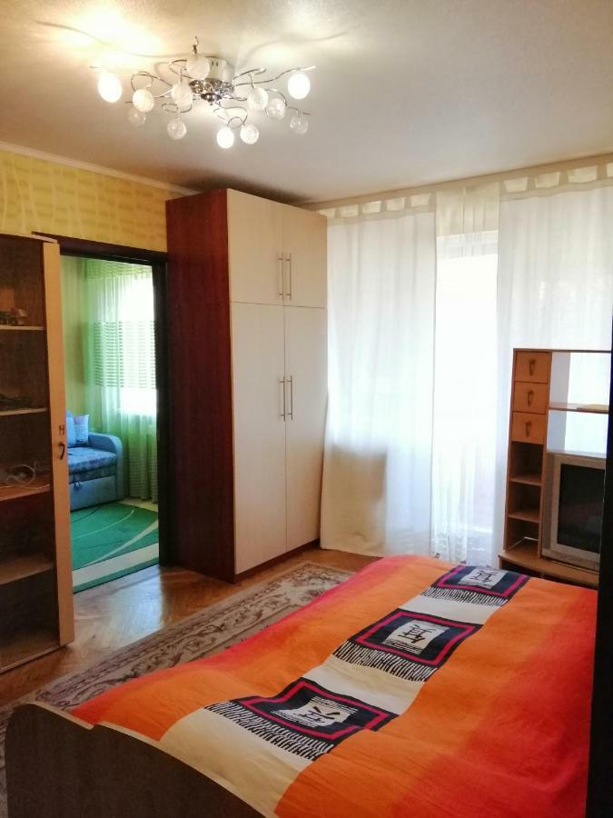 Apartments On Dontsya, 12 Kiev Buitenkant foto